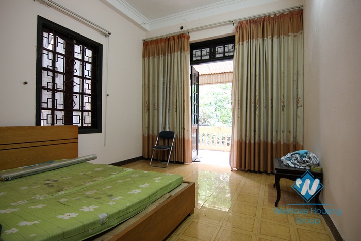 Beautiful Vietnamese style house for rent 